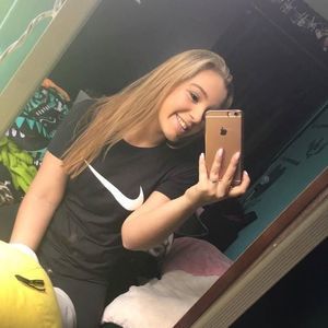 Meet your Posher, Haley